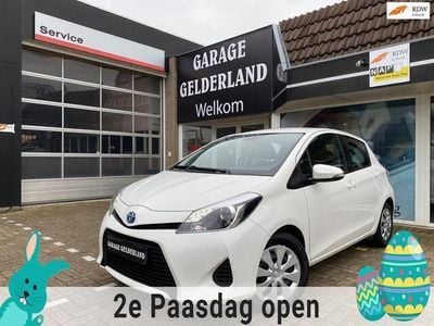 tweedehands Toyota Yaris 1.5 Full Hybrid | Xenon | Full-Led | Navi | Camera | Climate | Full-option's!