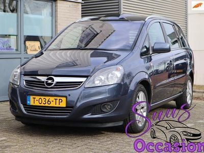 tweedehands Opel Zafira 1.8 Cosmo | 7 persoons | trekhaak | Panoramadak |