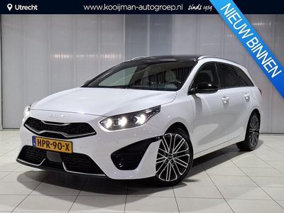 Deluxe white m Gebruikt 2025 Kia Ceed Sportswagon Stationwagen | € 36.950