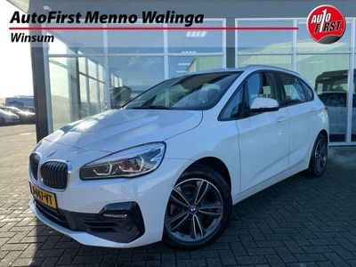 tweedehands BMW 218 Active Tourer 218i Executive trekhaak stoelverwarm