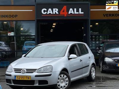 Occasion VW Golf IV Trendline 75 PK (55 kW) 2004 Grijs, metallic lak Hatchback