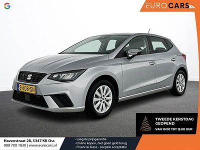 Grijs Gebruikt 2023 Seat Ibiza Business Hatchback | € 15.490 (Goede deal)