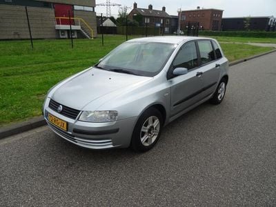 Occasion Fiat Stilo Young 95 PK (69 kW) 2005 Grijs Hatchback