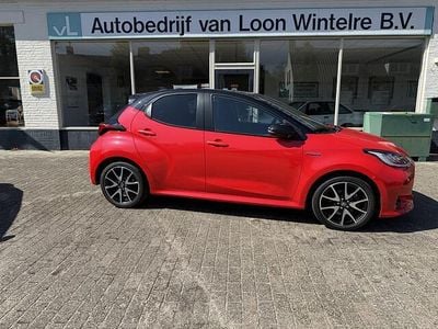 Rood Occasion 2021 Toyota Yaris Executive Hatchback | € 21.950 (Goede deal)