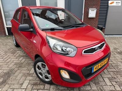 Rood Occasion 2011 Kia Picanto Comfort Hatchback | € 4.999 (Eerlijke prijs)