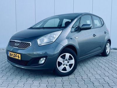 Grijs Gebruikt 2010 Kia Venga Hatchback | € 5.500 (Iets duurder)