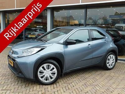 Grijs Occasion 2024 Toyota Aygo X Play SUV | € 16.900 (Goede deal)