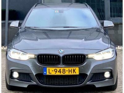 Grijs Occasion 2016 BMW 320 M Performance Stationwagen | € 16.950