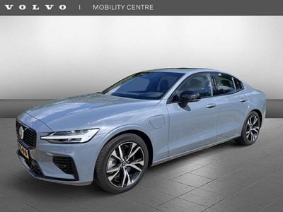 Grijs Gebruikt 2024 Volvo S60 Sedan | € 49.935 (Duur)
