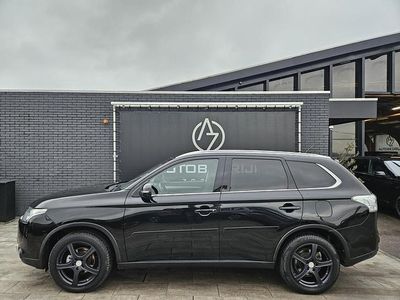 Zwart Gebruikt 2015 Mitsubishi Outlander Edition SUV | € 12.999 (Eerlijke prijs)
