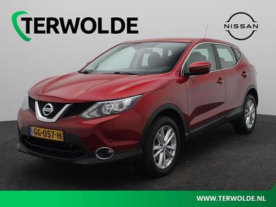 Rood Occasion 2015 Nissan Qashqai Acenta SUV | € 13.945 (Eerlijke prijs)