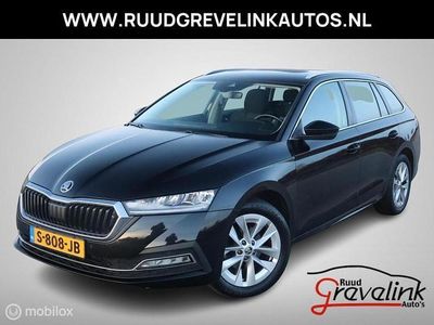 Zwart Occasion 2022 Skoda Octavia Stationwagen | € 18.345 (Eerlijke prijs)