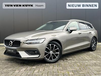 Grijs Occasion 2020 Volvo V60 Business Edition Stationwagen | € 24.950 (Duur)