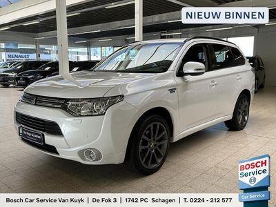 tweedehands Mitsubishi Outlander 2.0 PHEV Instyle NL AUTO / AUTOMAAT / TREKHAAK / A