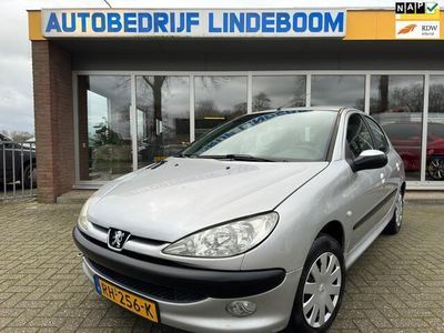 tweedehands Peugeot 206 1.4-Airco,Centrale vergrendeling,electrische ramen