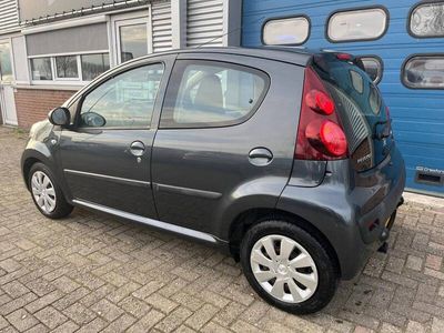 tweedehands Peugeot 107 1.0 Active orig. NL airco trekhaak