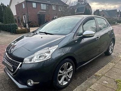 Occasion 2014 Peugeot 208 Style Hatchback | € 4.950 (Goede deal)