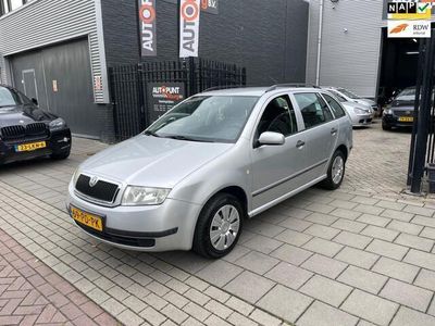 Occasion Skoda Fabia 75 PK (55 kW) 2004 Grijs Hatchback