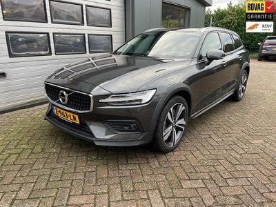 Occasion Volvo V60 CC Pro 251 PK (184 kW) 2022 Grijs Stationwagen