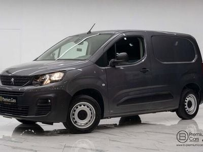 Grijs Occasion 2020 Peugeot Partner MPV | € 16.750 (Eerlijke prijs)
