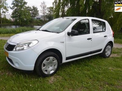Occasion Dacia Sandero Ambiance 75 PK (55 kW) 2011 Wit Hatchback
