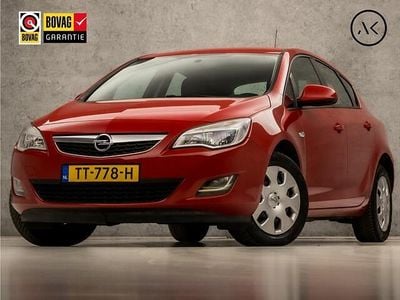 Rood Gebruikt 2012 Opel Astra Sport Hatchback | € 5.945 (Goede deal)