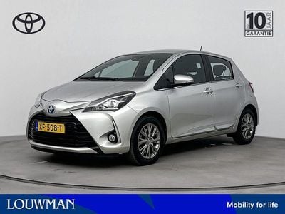 Occasion Toyota Yaris Hybrid Active 99 PK (72 kW) 2019 Zilver Hatchback