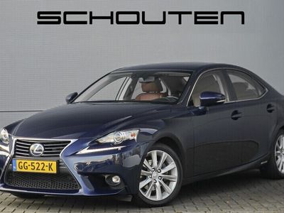 Lexus IS300h