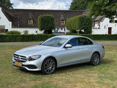 Mercedes E200
