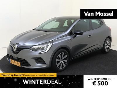 Grijs Gebruikt 2023 Renault Clio V Equilibre Hatchback | € 16.435 (Goede deal)