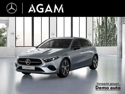 Grijs Gebruikt 2025 Mercedes A180 Premium Plus Hatchback | € 41.950 (Duur)