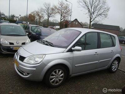 Grijs Gebruikt 2007 Renault Scénic II MPV | € 2.500 (Eerlijke prijs)