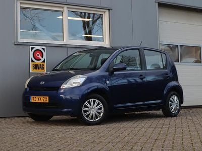 Blauw Gebruikt 2007 Daihatsu Sirion Hatchback | € 3.995 (Eerlijke prijs)
