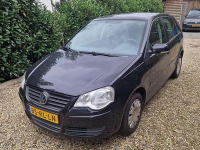 Zwart Occasion 2005 VW Polo Comfortline Hatchback | € 3.450 (Eerlijke prijs)