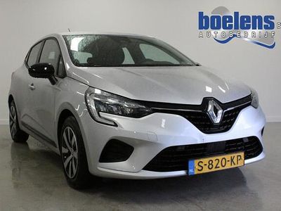 Occasion Renault Clio V Equilibre 93 PK (68 kW) 2023 Grijs (metallic) Hatchback