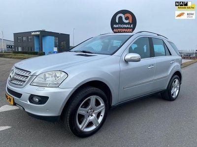 Grijs Occasion 2006 Mercedes 320 SUV | € 6.499 (Goede deal)