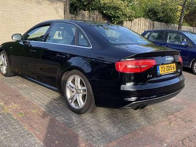 Zwart Occasion 2012 Audi A4 Sedan | € 13.000 (Duur)