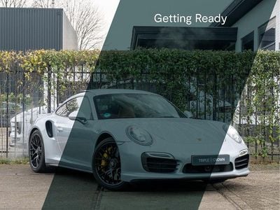 Zilver (metallic) Occasion 2013 Porsche 911 Turbo S Coupé | € 104.950