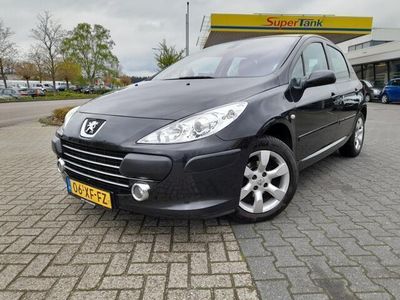 tweedehands Peugeot 307 1.6-16V PREMIUM AIRCO CRUISE TREKHAAK