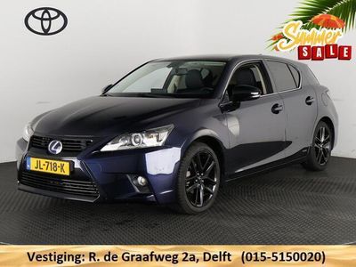 Lexus CT200h