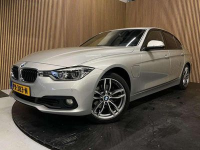 BMW 330e