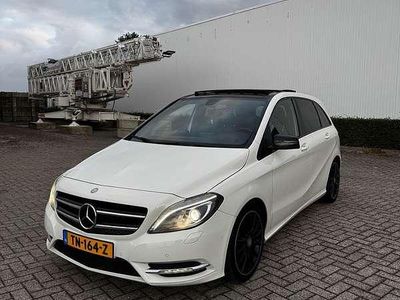 Wit Gebruikt 2014 Mercedes B250 AMG MPV | € 13.750 (Eerlijke prijs)