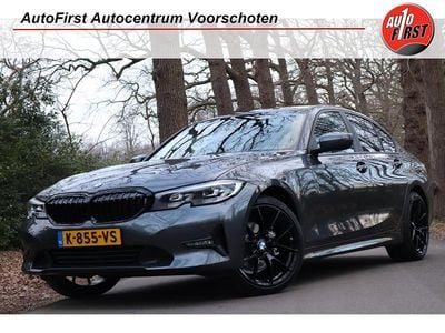 Grijs Occasion 2021 BMW 318 Executive Sedan | € 25.900 (Goede deal)