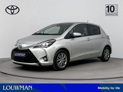 Grijs Occasion 2020 Toyota Yaris Hybrid Hatchback | € 18.745 (Goede deal)