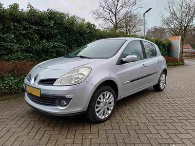 Grijs Occasion 2008 Renault Clio II Rip Curl Hatchback | € 1.350 (Super prijs)