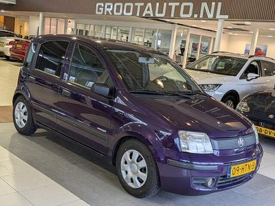 Paars Gebruikt 2009 Fiat Panda Hatchback | € 2.244 (Eerlijke prijs)