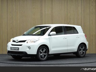 tweedehands Toyota Urban Cruiser 1.3 VVT-i Dynamic Pearl | Clima | Trekhaak | Parkeerhulp | Getint glas