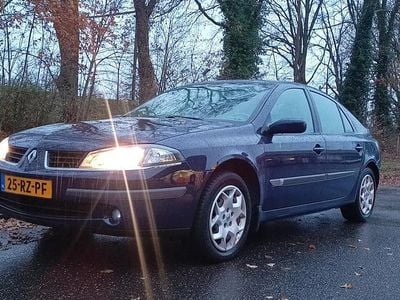 Blauw (metallic) Gebruikt 2005 Renault Laguna II Expression Hatchback | € 1.650