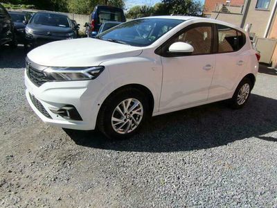 Wit Occasion 2021 Dacia Sandero Hatchback | € 12.750 (Eerlijke prijs)
