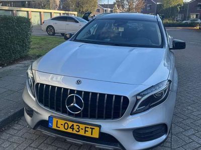 Mercedes GLA250